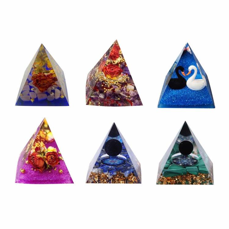 5cm Natural Stone Pyramid Crystals Energy Generator Ornament Craft  |  Pyramid Crystal Ornaments