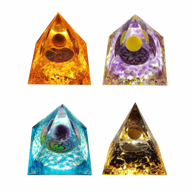 Natural Pyramid Crystals Chakra Energy Generator Stone Ornaments  |  Pyramid Crystal Ornaments